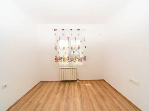 Izdavanje, trosoban stan, 100m², Donja Gorica, Podgorica - image 9