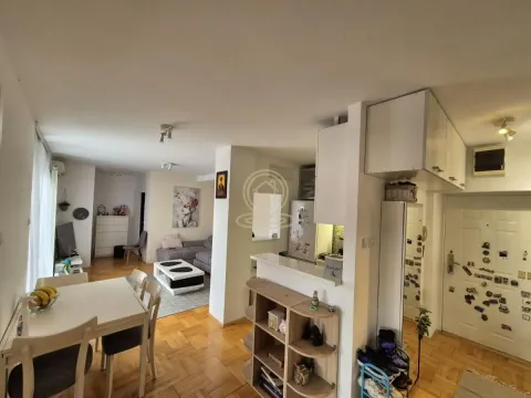 Rent, three bedroom apartment, 78m², Medijana, Niš - image 8