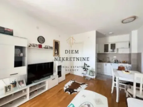 Prodaja, jednosoban stan, 43m², City Kej, Podgorica - image 5