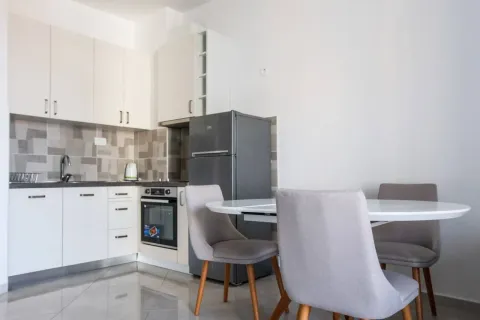 Izdavanje, jednosoban stan, 42m², Bečići, Budva - image 4