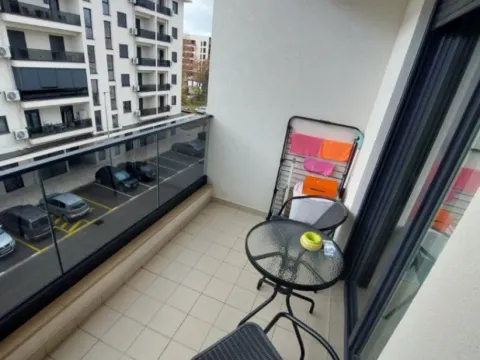 Prodaja, jednosoban stan, 47m², City Kvart, Podgorica - image 7