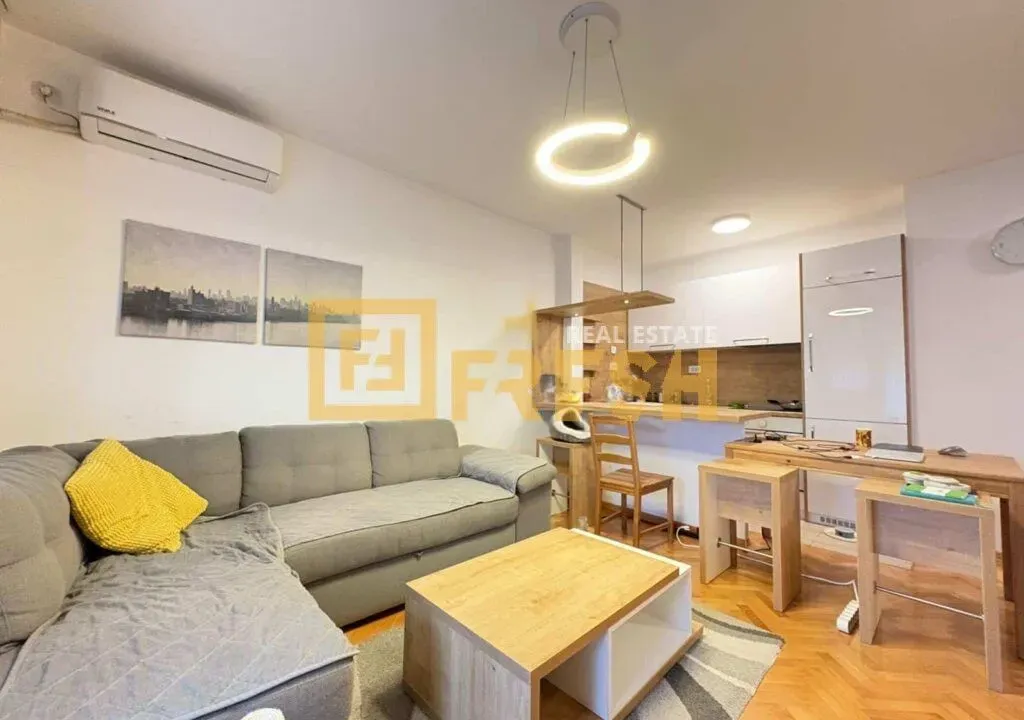 Prodaja, jednosoban stan, 40m², Preko Morače, Podgorica