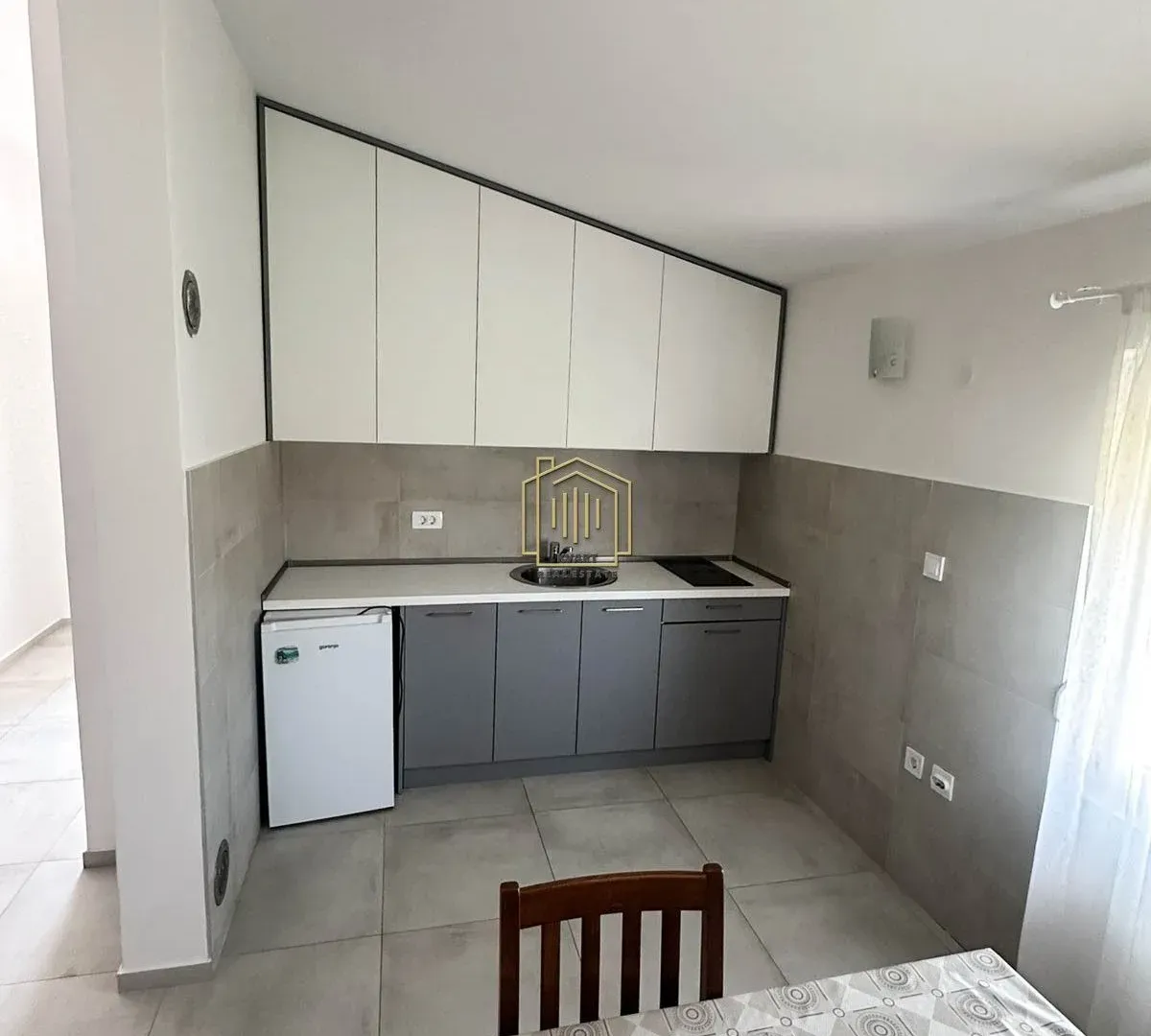 Rent, one bedroom apartment, 40m², Zlatica, Podgorica