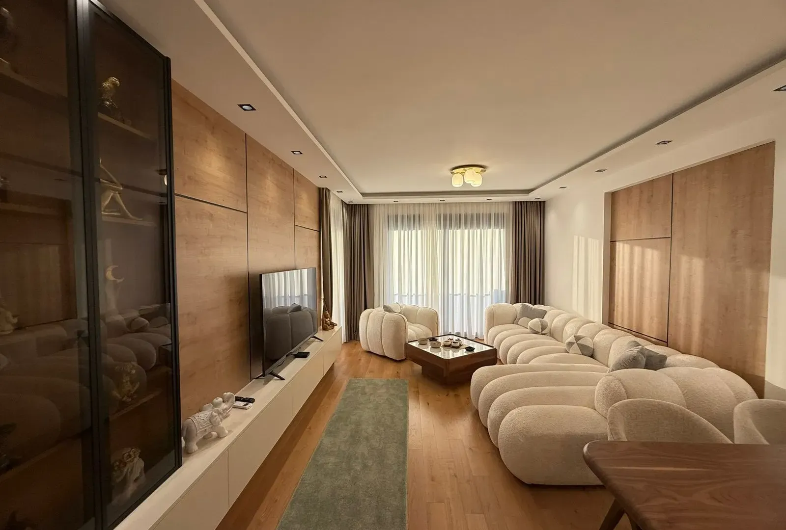 Prodaja, jednosoban stan, 68m², Centar, Bar