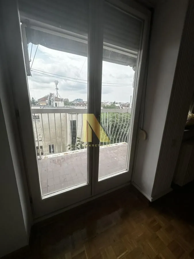 Izdavanje, poslovni prostor, 72m², Bulevar Oslobodjenja, Novi Sad Sve Podlokacije