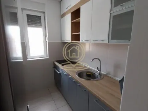 Izdavanje, četvorosoban stan, 70m², Podbara, Novi Sad Sve Podlokacije - image 3