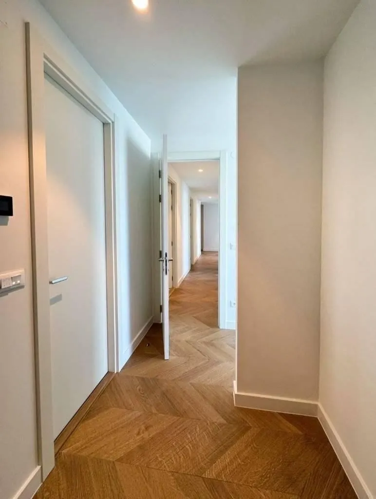 Sale, four bedroom apartment, 176m², Savski Venac, Beograd