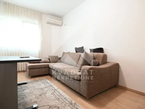 Izdavanje, dvosoban stan, 72m², City Kvart, Podgorica - image 8