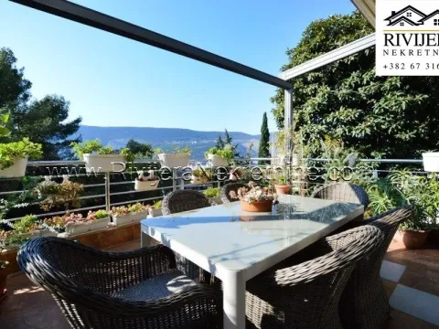 Prodaja, jednosoban stan, 73m², Centar, Herceg Novi - image 1
