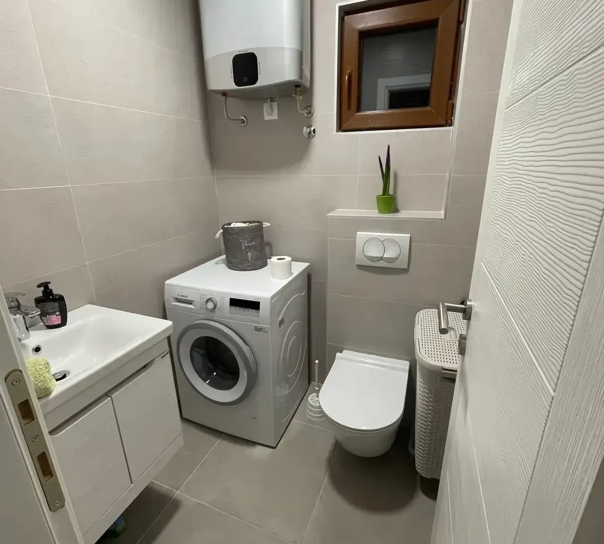 Sale, apartment, 98m², Kotor, Crna Gora