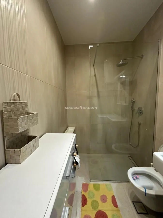 Izdavanje, jednosoban stan, 58m², Centar, Tivat