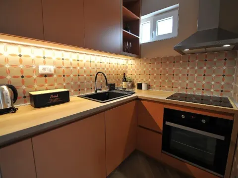 Izdavanje, jednosoban stan, 43m², Budva, Crna Gora - image 3