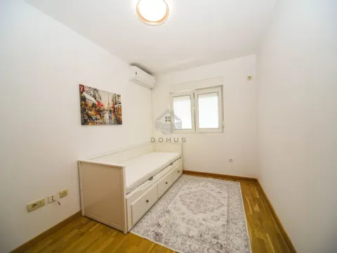 Rent, two bedroom apartment, 70m², City Kvart, Podgorica - image 21