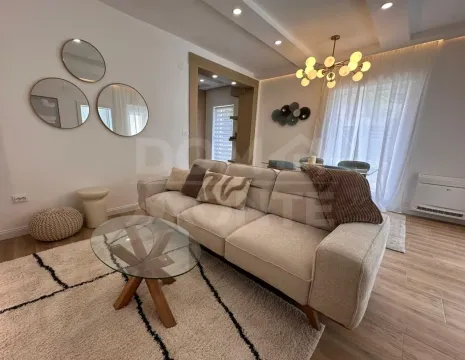 Izdavanje, četvorosoban stan, 104m², Zelenika, Herceg Novi - image 8
