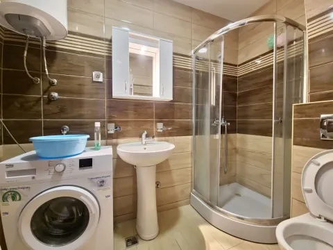 Rent, one bedroom apartment, 41m², Budva, Crna Gora - image 5