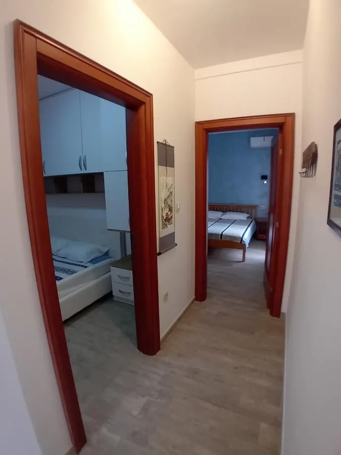 Prodaja, dvosoban stan, 72m², Dobrota, Kotor