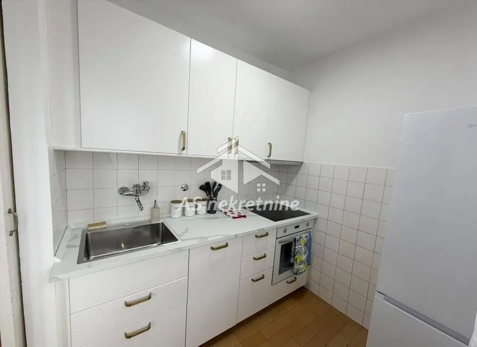 Rent, apartment, 41m², Crveni Krst, Beograd