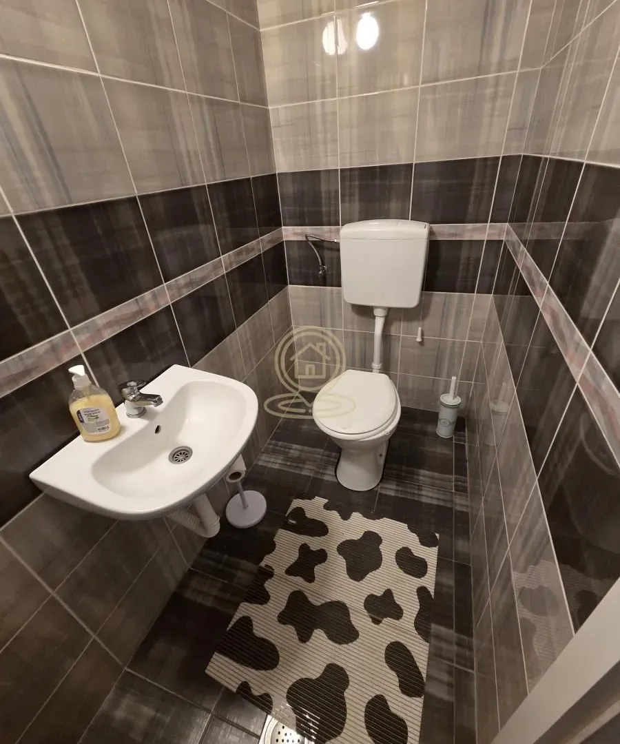 Prodaja, trosoban stan, 94m², Medijana, Niš