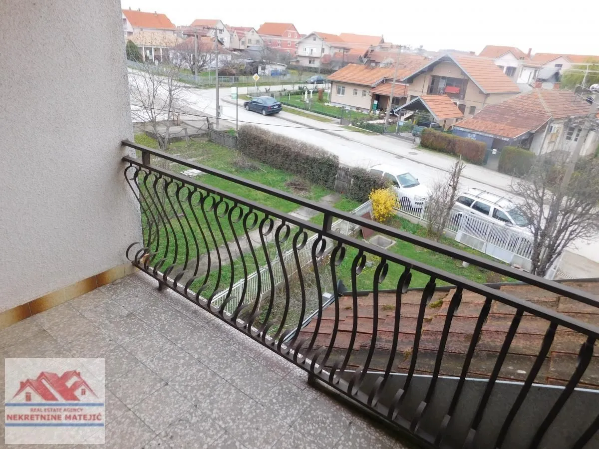 Prodaja, kuća, 200m², Stanovo, Kragujevac