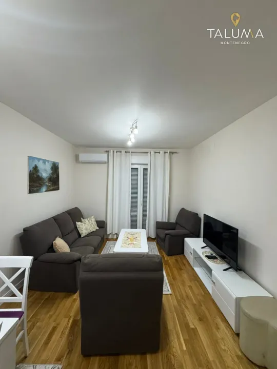 Rent, one bedroom apartment, 40m², Pobrežje, Podgorica