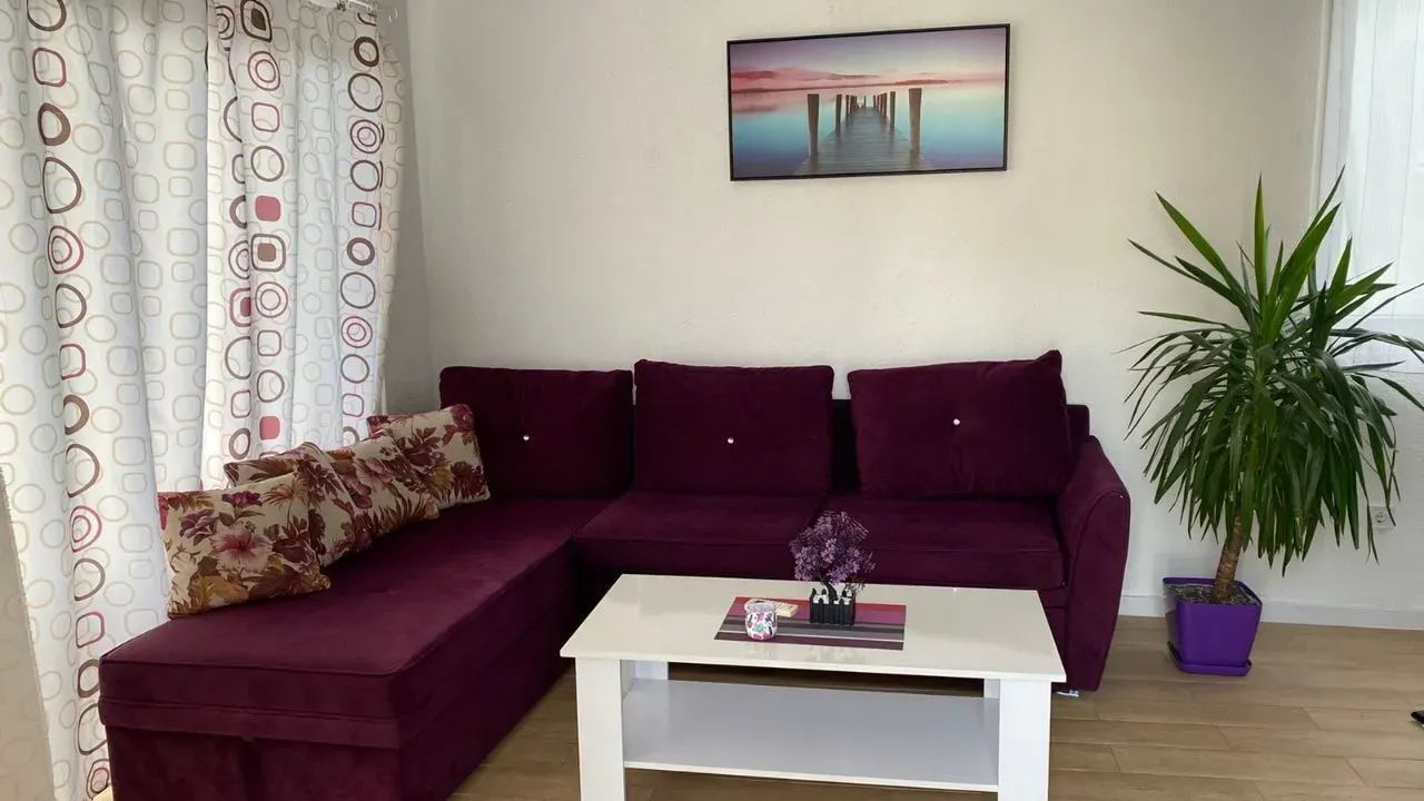 Rent, two bedroom apartment, 60m², Šušanj, Bar