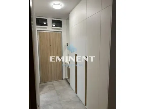 Izdavanje, dvosoban stan, 43m², Zemun Gornji Grad, Zemun Sve Podlokacije - image 10