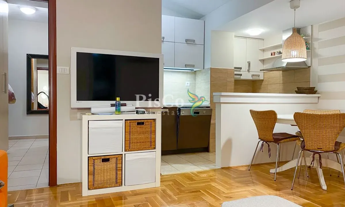 Rent, two bedroom apartment, 67m², Blok 9, Podgorica