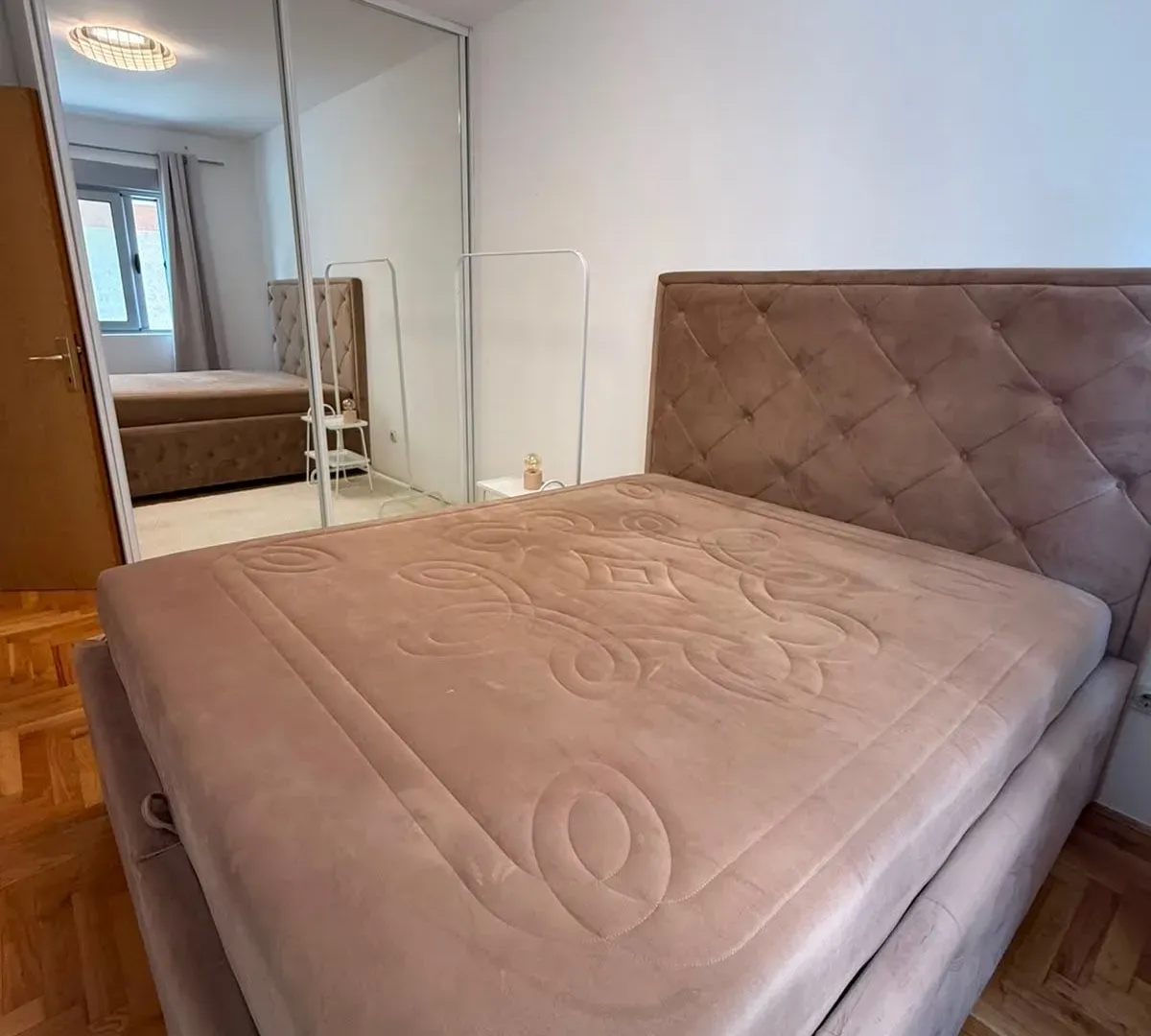 Izdavanje, jednosoban stan, 46m², Momišići, Podgorica