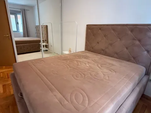 Izdavanje, jednosoban stan, 46m², Momišići, Podgorica - image 6