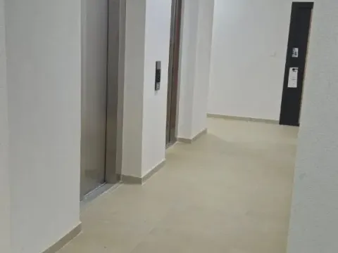 Prodaja, jednosoban stan, 44m², Pobrežje, Podgorica - image 10