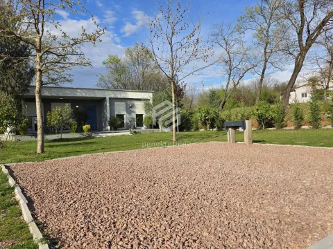 Rent, house, 100m², Velje Brdo, Podgorica - image 3