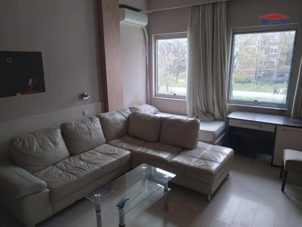 Izdavanje, garsonjera, 30m², Novo naselje, Novi Sad