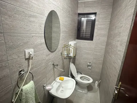 Prodaja, kuća, 250m², Stari Aerodrom, Podgorica - image 9