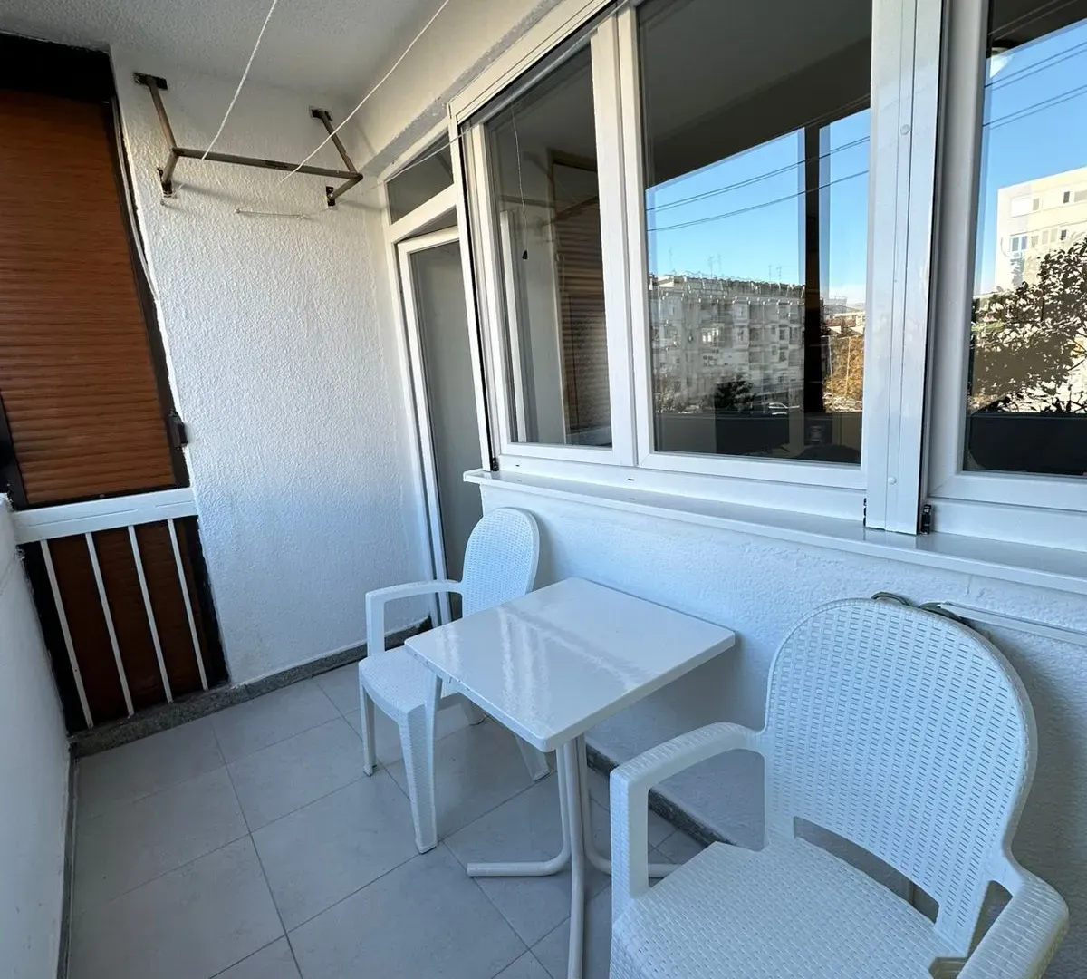 Izdavanje, dvosoban stan, 70m², Gintaš, Podgorica