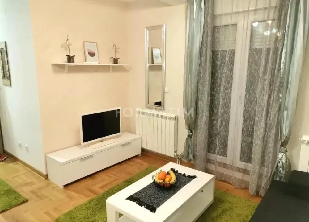 Izdavanje, dvosoban stan, 53m², Lekino Brdo, Voždovac Sve Podlokacije