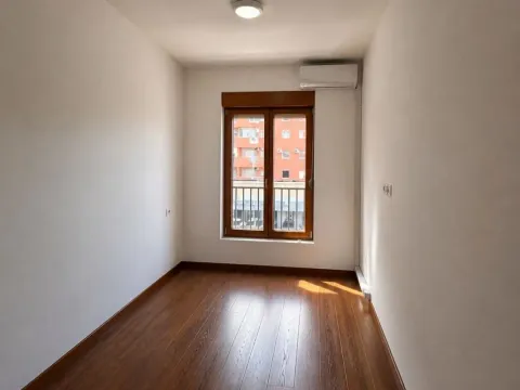 Rent, two bedroom apartment, 69m², Master Kvart, Podgorica - image 4