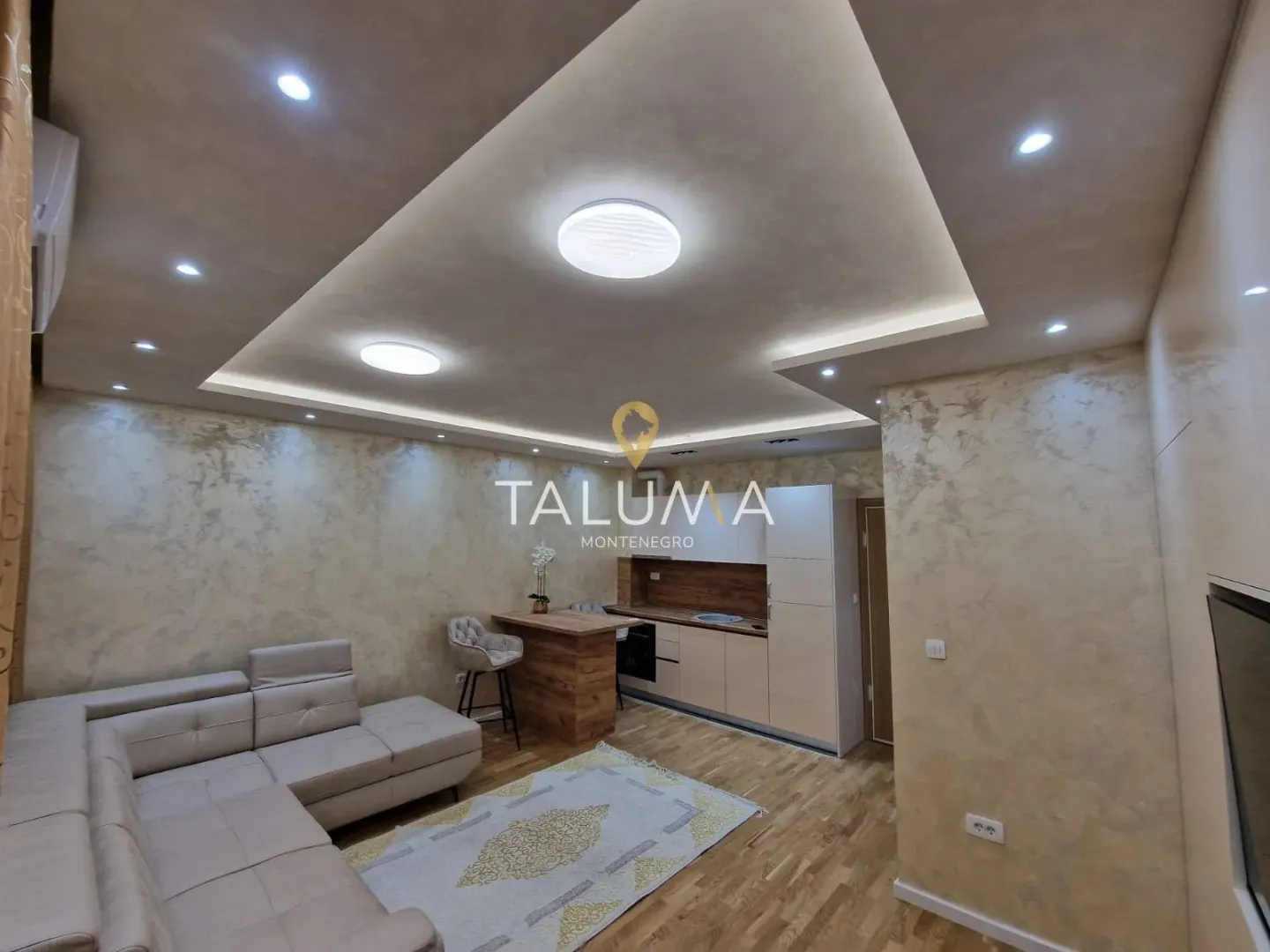 Rent, studio apartment, 30m², Stara Varoš, Podgorica