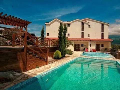 Prodaja, trosoban stan, 140m2, Bigova, Kotor Prodaja, trosoban stan, 140m2, Bigova, Kotor