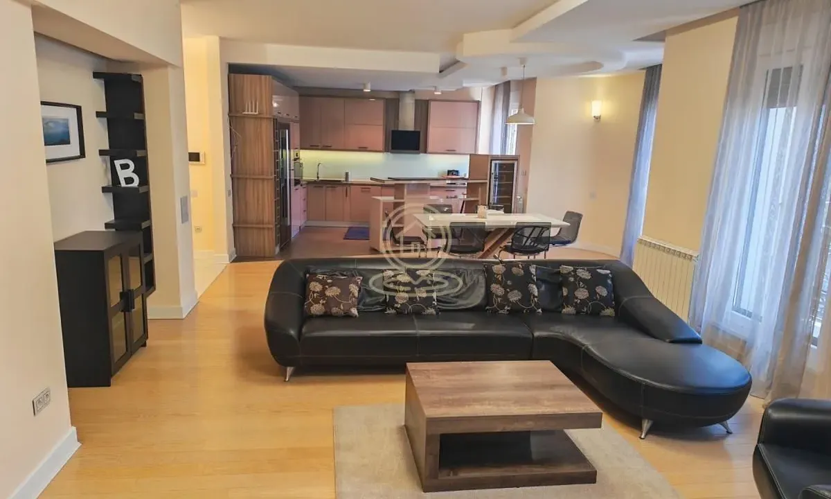 Rent, four bedroom apartment, 180m², Vračar Hram, Vračar Sve Podlokacije