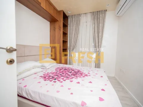 Sale, three bedroom apartment, 180m², City Kvart, Podgorica - image 14