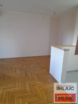 Prodaja, jednosoban stan, 41m², Nova Detelinara, Novi Sad Sve Podlokacije - image 2
