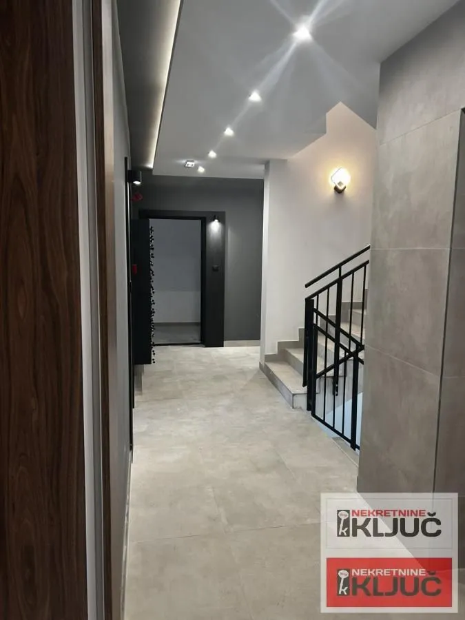 Prodaja, jednosoban stan, 31m², Petrovaradin, Novi Sad