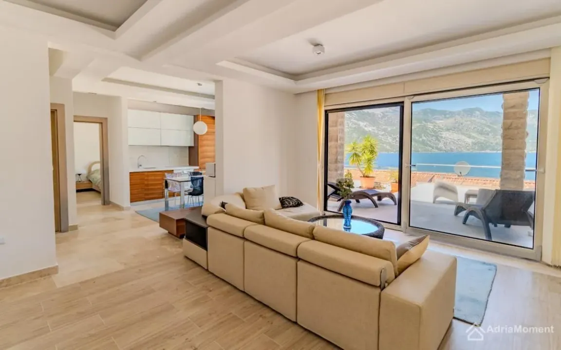 Sale, three bedroom apartment, 118m², Kostanjica, Kotor