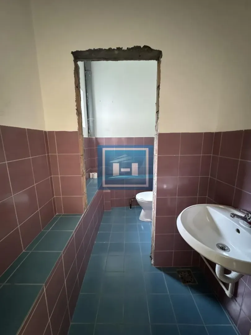 Rent, office space, 34m², Ćuprija, Srbija