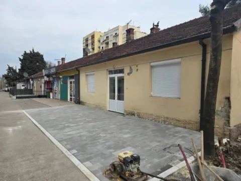Izdavanje, poslovni prostor, 50m², Pobrežje, Podgorica - image 8
