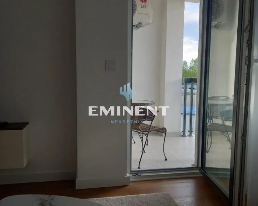 Rent, two bedroom apartment, 42m², Zemun Gornji Grad, Zemun Sve Podlokacije