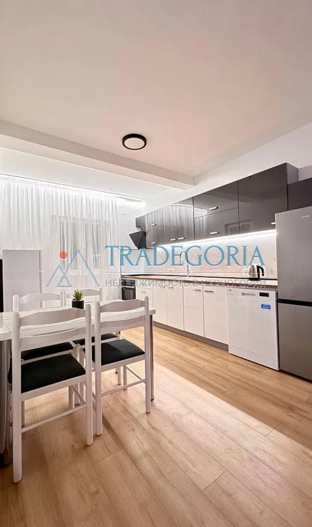 Prodaja, dvosoban stan, 105m², Bar, Crna Gora