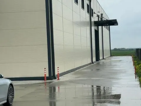 Izdavanje, poslovni prostor, 1700m², Zemun Ugrinovci, Zemun Sve Podlokacije - image 2