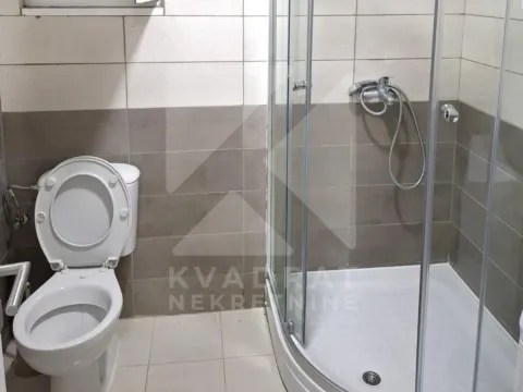 Izdavanje, dvosoban stan, 50m², Masline, Podgorica - image 9