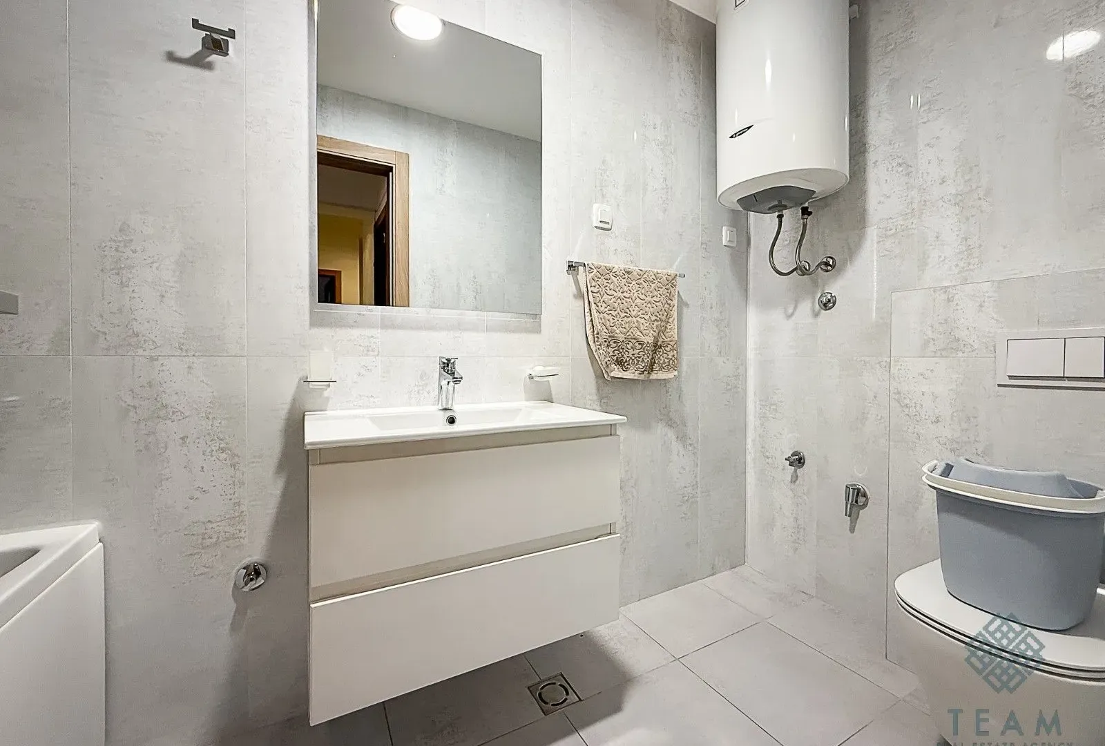 Rent, office space, 78m², Master Kvart, Podgorica